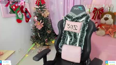 Snapshot of zoe_sullivan_ chatting on November 24, 2025, 9:31 am zoe_sullivan_ online show from November 24, 2025, 9:31 am