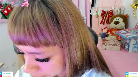 Snapshot of zoe_sullivan_ chatting on November 26, 2025, 9:10 am zoe_sullivan_ online show from November 26, 2025, 9:10 am