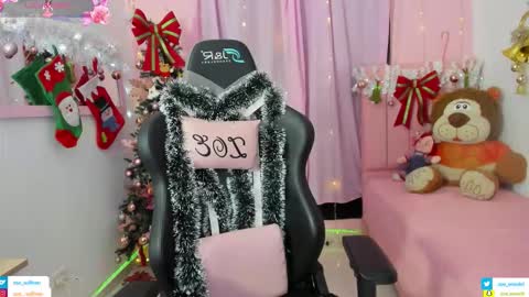 Snapshot of zoe_sullivan_ chatting on November 27, 2025, 9:44 am zoe_sullivan_ online show from November 27, 2025, 9:44 am