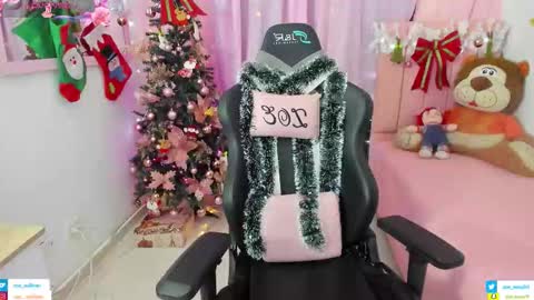 Snapshot of zoe_sullivan_ chatting on December 4, 2025, 9:40 am zoe_sullivan_ online show from December 4, 2025, 9:40 am