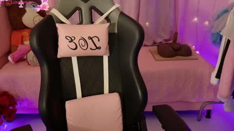 zoe_sullivan_ online show from March 25, 2026, 9:26 am