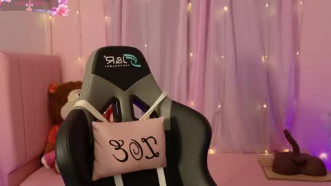 Snapshot of zoe_sullivan_ chatting on May 2, 2026, 9:03 am zoe_sullivan_ online show from May 2, 2026, 9:03 am