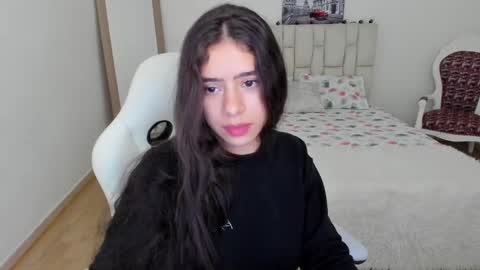 Zoe online show from January 8, 2025, 2:46 pm