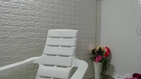 Carolina online show from October 23, 2025, 9:35 pm