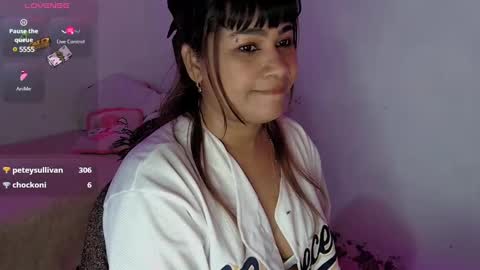 kyara derika online show from February 2, 2025, 4:15 am