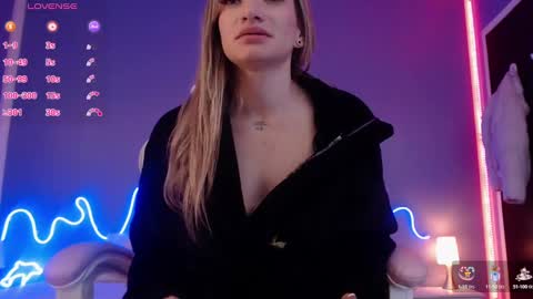 zoe online show from March 11, 2025, 6:43 am