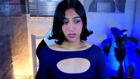 Snapshot of zoee_kiss_ chatting on June 28, 2026, 5:24 am ZOE online show from June 28, 2026, 5:24 am