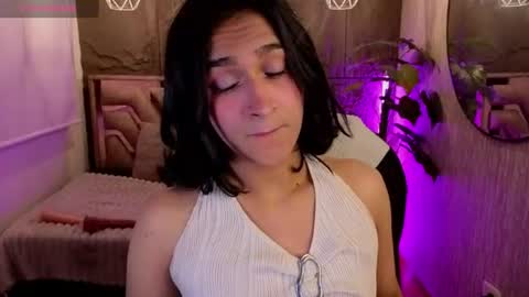 Snapshot of zoee_kiss_ chatting on July 31, 2026, 6:57 am ZOE online show from July 31, 2026, 6:57 am