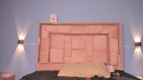 zoee online show from September 10, 2025, 9:04 pm