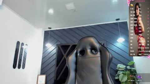 Zoe 3 online show from December 2, 2025, 5:19 pm