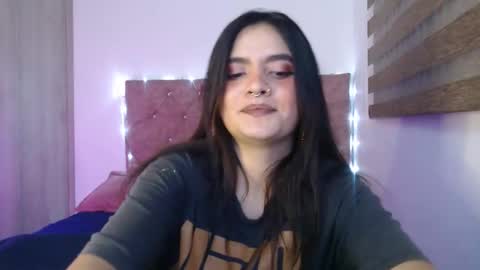 Zoee online show from February 4, 2026, 4:40 am