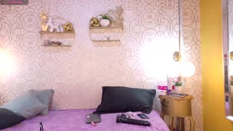 Snapshot of zoeecarter_ chatting on June 18, 2026, 12:20 pm zoeecarter_ online show from June 18, 2026, 12:20 pm