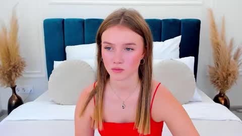 Zoe online show from November 21, 2025, 1:43 pm