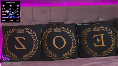 ZoeMesmerize online show from October 3, 2025, 4:53 am