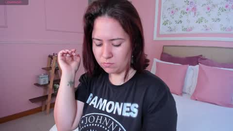 Zoes online show from March 3, 2025, 11:44 am