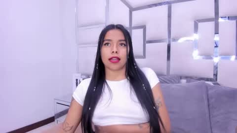 ZoeSwam online show from January 26, 2025, 6:48 pm