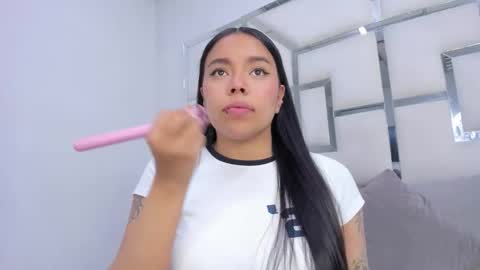 ZoeSwam online show from December 20, 2025, 12:56 pm