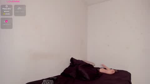 Zoe online show from July 24, 2026, 8:29 pm