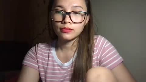 zoey_foryou online show from December 11, 2024, 7:20 am
