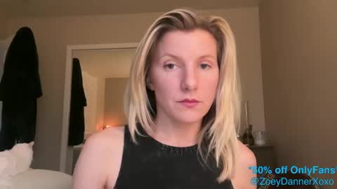 Zoeydanner online show from February 6, 2025, 1:16 am