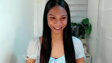 zoey online show from January 24, 2025, 7:51 am