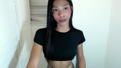 zoey online show from February 23, 2025, 11:22 am