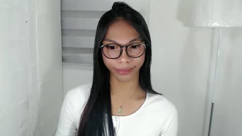 zoey online show from March 8, 2025, 9:29 pm