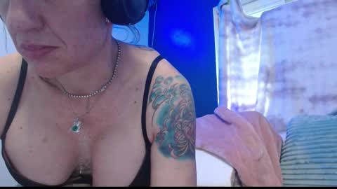 Zoey Portland online show from April 23, 2026, 1:18 am