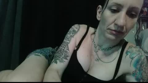 Snapshot of zoeyportland chatting on July 8, 2026, 8:19 am Zoey Portland online show from July 8, 2026, 8:19 am