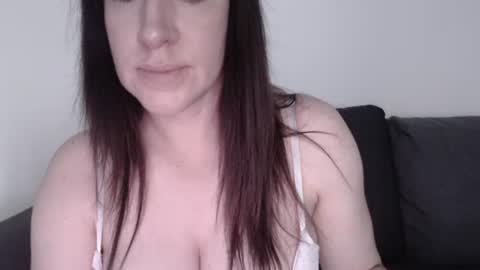 Snapshot of zoibee chatting on July 24, 2026, 3:32 pm zoibee online show from July 24, 2026, 3:32 pm
