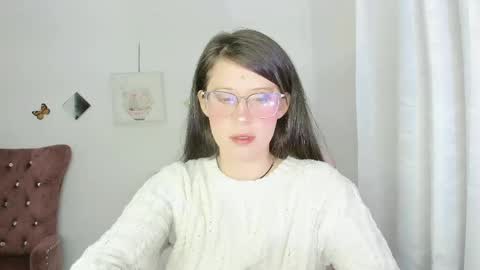 Snapshot of zooeybelair chatting on June 9, 2026, 4:02 am Alicie online show from June 9, 2026, 4:02 am