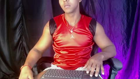 Snapshot of zoriel_derox chatting on May 10, 2026, 6:24 pm Zoriel online show from May 10, 2026, 6:24 pm