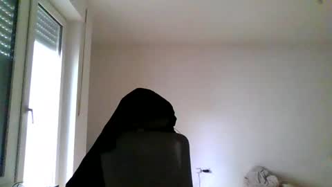 zouba big dick online show from October 12, 2025, 11:20 am