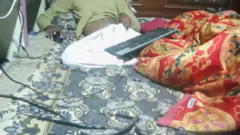 zoyakhan803 online show from February 14, 2025, 9:53 pm