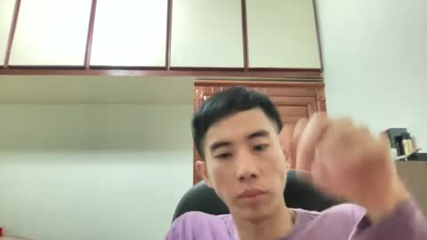 Snapshot of zseszsesz chatting on December 9, 2024, 3:44 pm Z online show from December 9, 2024, 3:44 pm