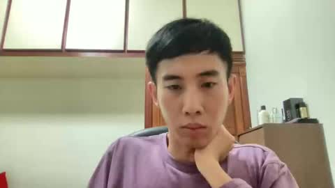 Snapshot of zseszsesz chatting on February 15, 2025, 3:39 pm Z online show from February 15, 2025, 3:39 pm