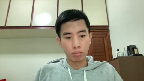 Snapshot of zseszsesz chatting on February 23, 2025, 3:35 am Z online show from February 23, 2025, 3:35 am