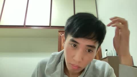 Snapshot of zseszsesz chatting on February 23, 2025, 3:08 pm Z online show from February 23, 2025, 3:08 pm
