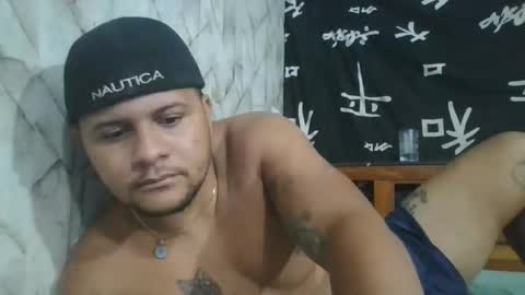 zues_gle25 online show from April 29, 2026, 10:38 pm
