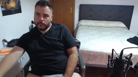Snapshot of zuheyla26 chatting on October 29, 2025, 9:00 am Zuheyla online show from October 29, 2025, 9:00 am