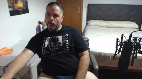 Snapshot of zuheyla26 chatting on November 3, 2025, 6:09 pm Zuheyla online show from November 3, 2025, 6:09 pm