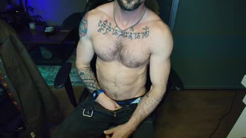 Zuko online show from February 24, 2026, 4:43 am