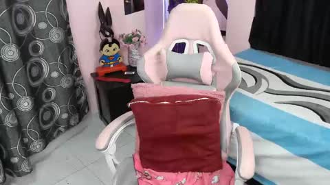 zulemapiel online show from April 13, 2026, 11:32 pm