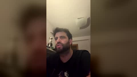 zurdineno online show from April 24, 2026, 10:34 pm