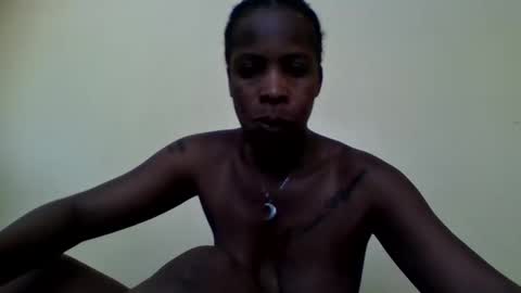 Snapshot of zurivelvetstudio chatting on April 9, 2026, 10:53 am zurivelvetstudio online show from April 9, 2026, 10:53 am