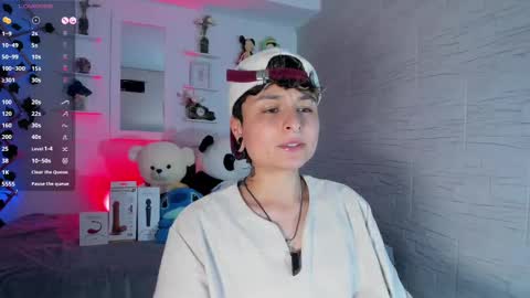 Zury Ramirez online show from October 5, 2025, 9:02 pm