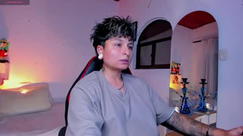 Zury Ramirez online show from May 17, 2026, 8:49 pm