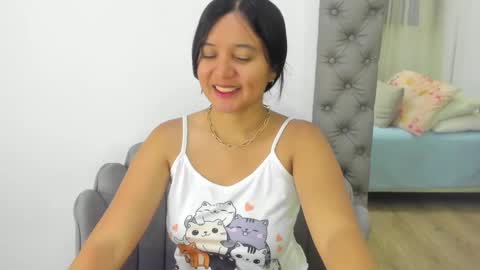 Snapshot of zusan_king_ chatting on May 12, 2026, 3:03 am Im Zusan My schedule is from 1030pm to 430 am colombian time online show from May 12, 2026, 3:03 am
