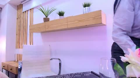 Zuzana21 online show from May 19, 2026, 12:22 pm