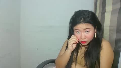 sweet lylia online show from October 7, 2025, 5:43 pm